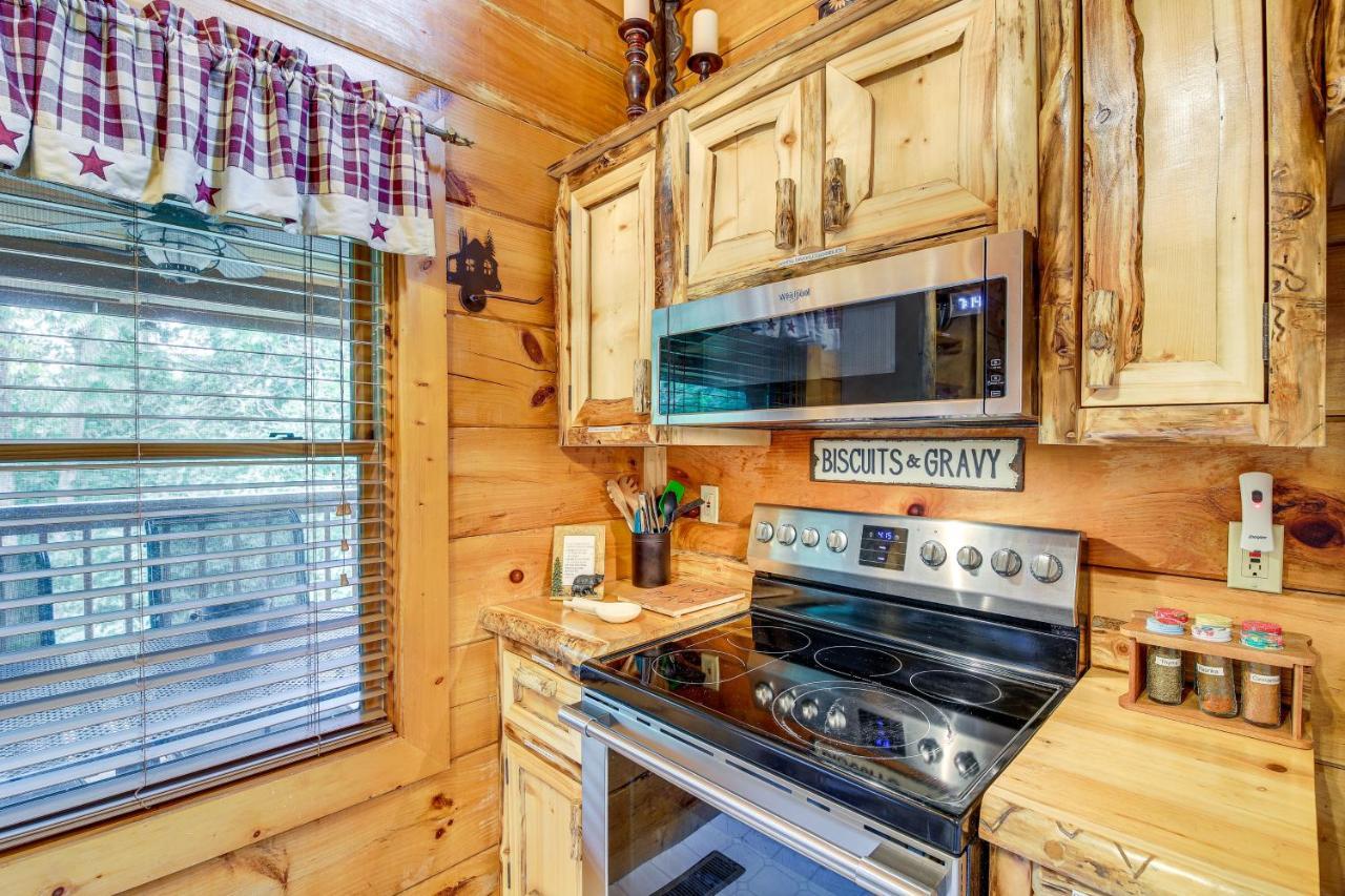 Sevierville Cabin With Wraparound Deck And Lake Access Exterior foto