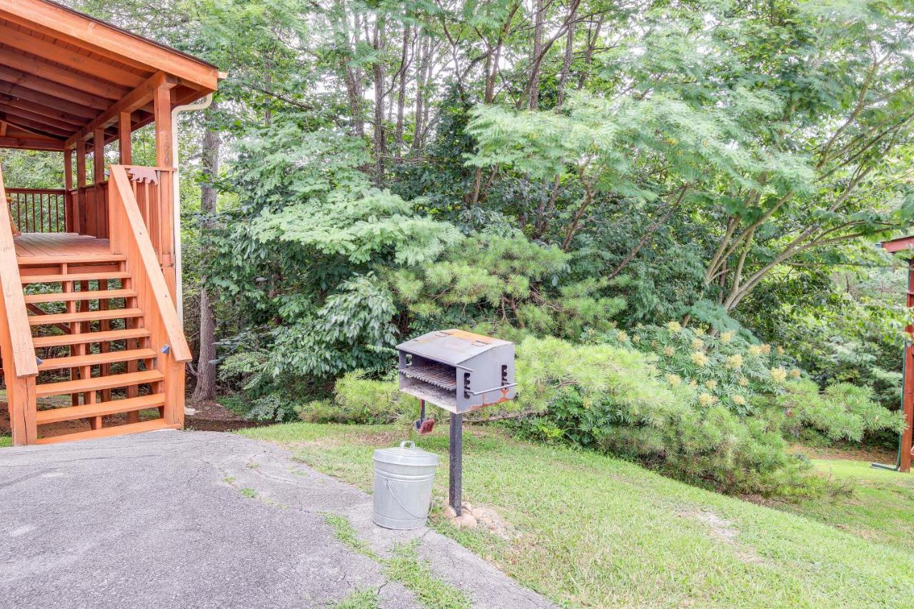 Sevierville Cabin With Wraparound Deck And Lake Access Exterior foto